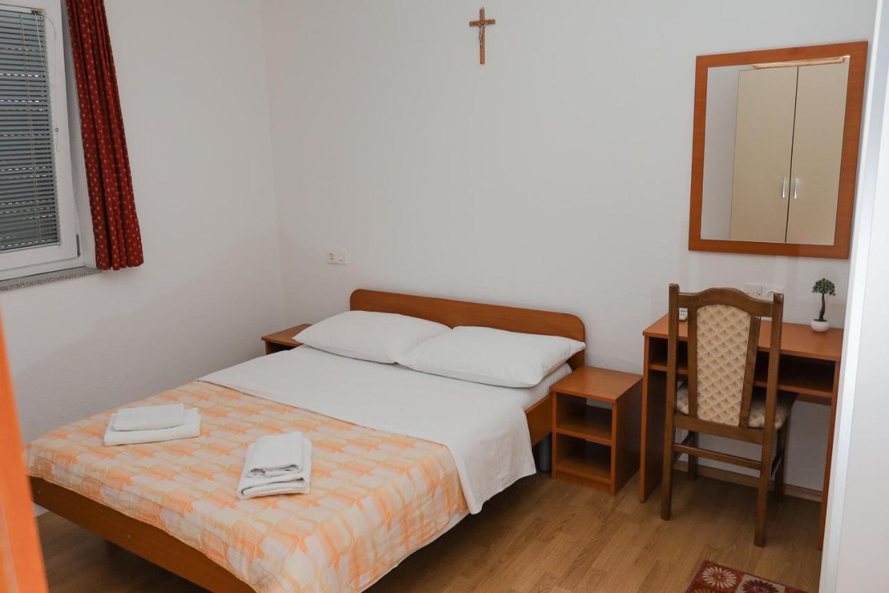 Pansion Milena Hotell Međugorje Eksteriør bilde
